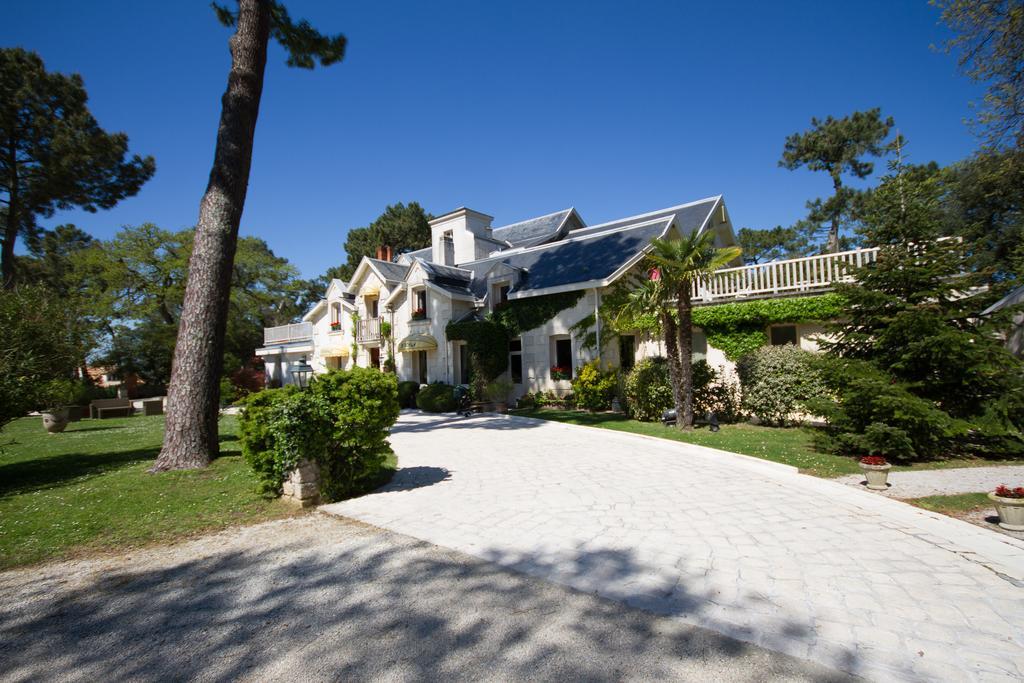 Hotel The Originals Residence De Rohan Vaux-sur-Mer Exteriér fotografie